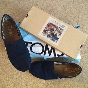 Navy blue ~TOMS~