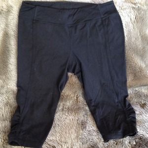 Lululemon Capri pants