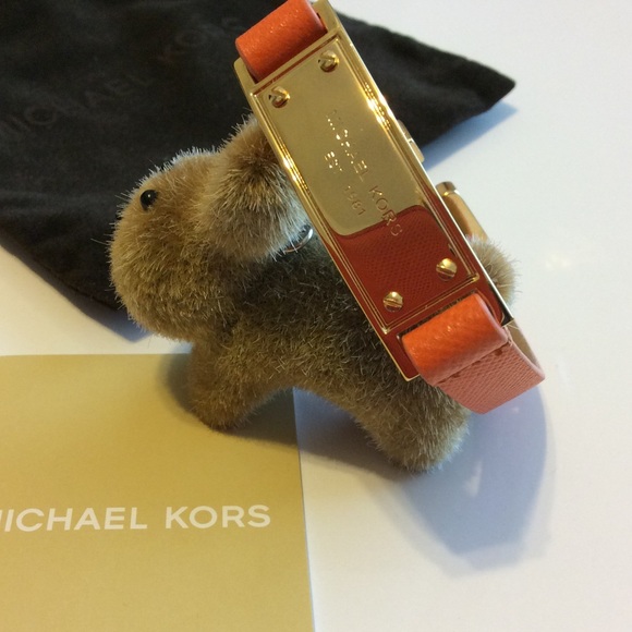 MICHAEL Michael Kors Accessories - 🎉🎉🎉HOST PICK🎉🎉🎉MK Bracelet❤