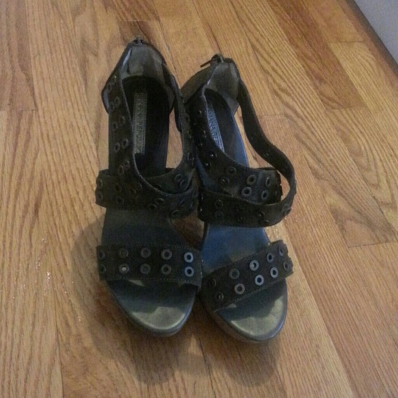 shoe - Picture 4 of 4