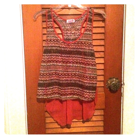 Summer coral tank