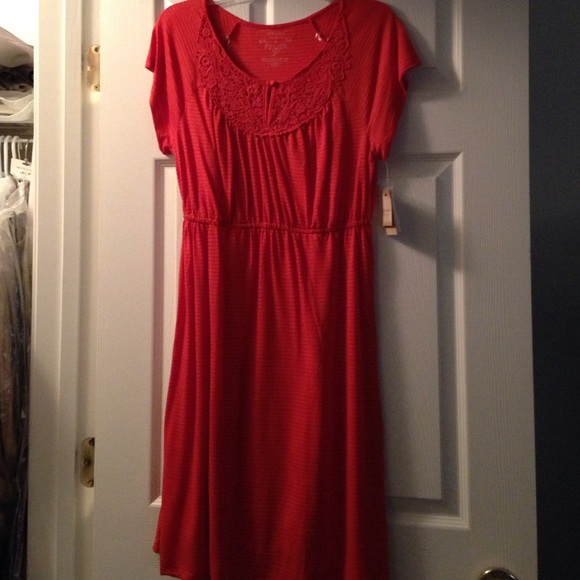 Cute dress!