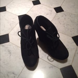 Black Wedges (Shoe Size 7)