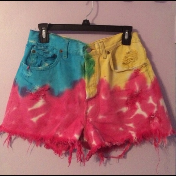Tie dye shorts!