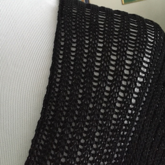 The Limited Black Loose Knit Sweater Top - Picture 2 of 4