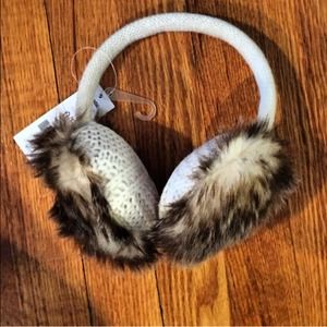 ❄️❄️NWT ❄️❄️Faux Fur Knit Earmuffs
