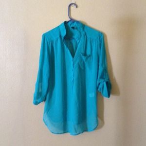 Teal top