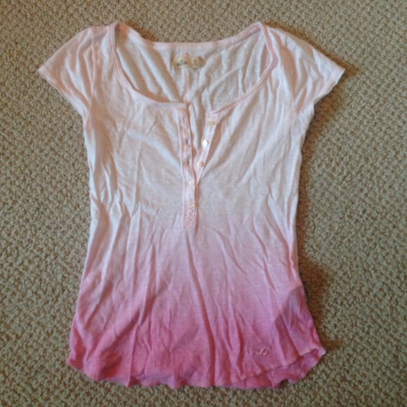 Hollister tshirt