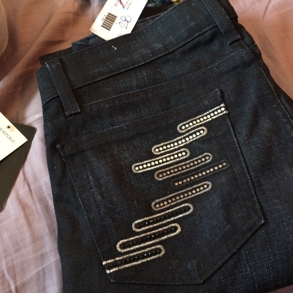 Lowrise Skinny Rock & Republic Jeans - Size 28