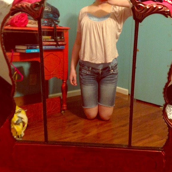 Pretty tan top!