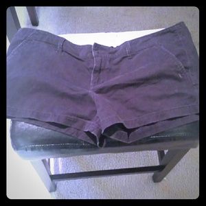 American Eagle black kaki shorts