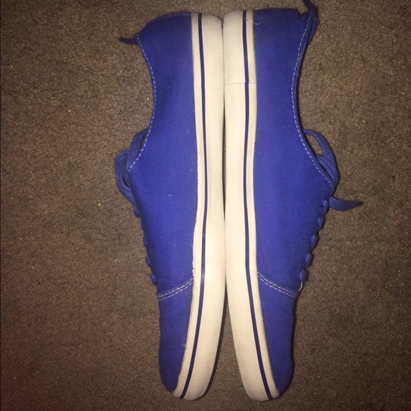 ‼️FLASH SALE‼️ Royal Blue American Eagle Shoes - Picture 3 of 4