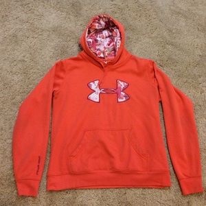 Under Armour sweatshirt