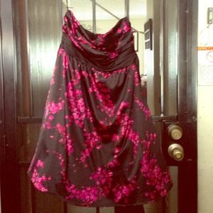 Strapless pink and black blossom dress.