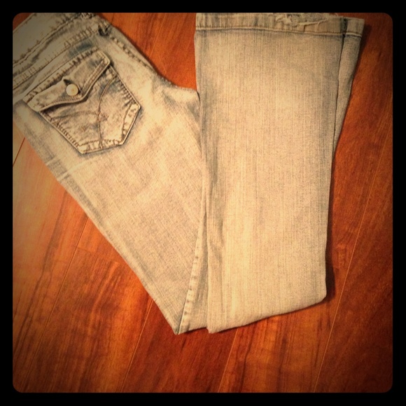 Pretty blue jeans!