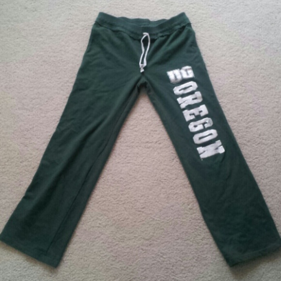 Oregon ducks long sleeve top and pants
