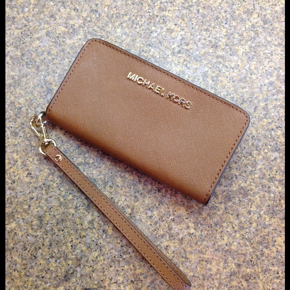 Michael Kors Wristlet
