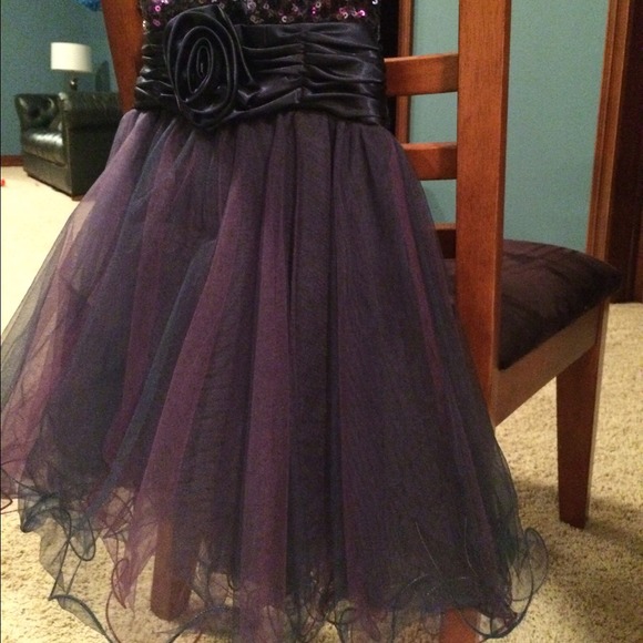 💜LIKE NEW💜 short purple sparkle dress - Picture 2 of 4