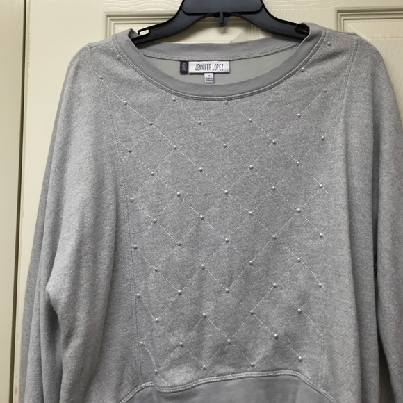 ❤️❤️SOLD❤️❤️Jennifer Lopez light grey sweatshirt