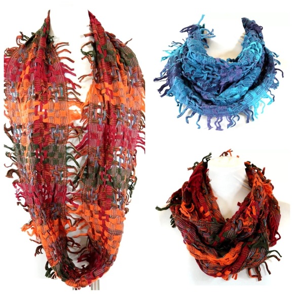 ‼️LAST ONE Blue Fringe Infinity Scarf B199 - Picture 3 of 3