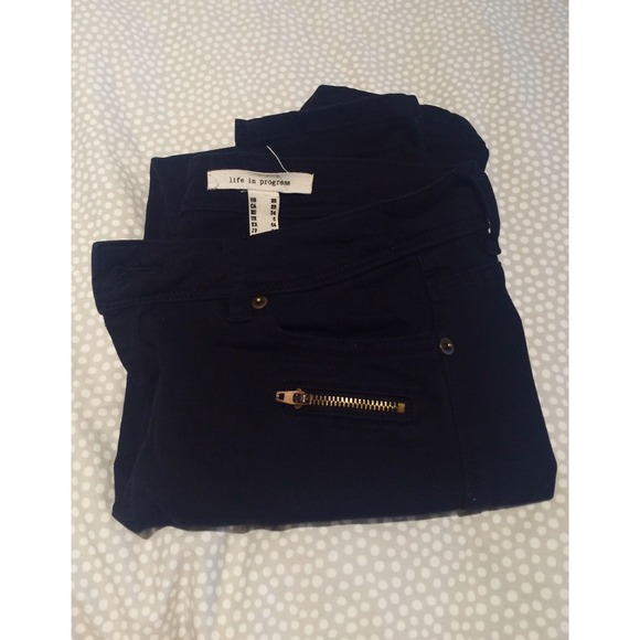 ‼️BUNDLE‼️Black Knee-rip Jeans