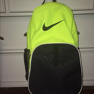 Nike Brasilia 6 XL Backpack