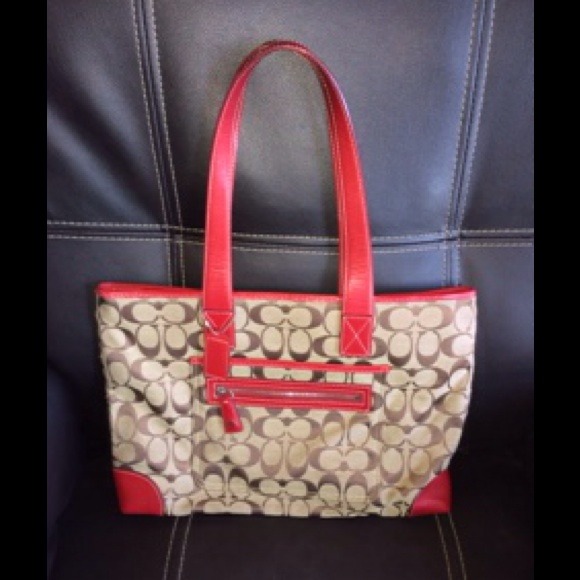 Coach Handbags - Authentic Coach bag.