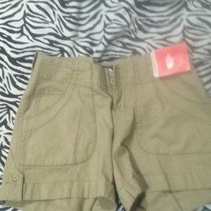 The north face DUNE BEIGE hiking shorts brand new