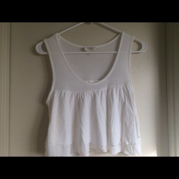 Ruffled White Layered Cropped Tank Top🌸