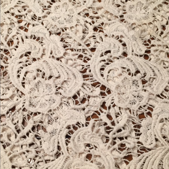 Crop top - Picture 2 of 3