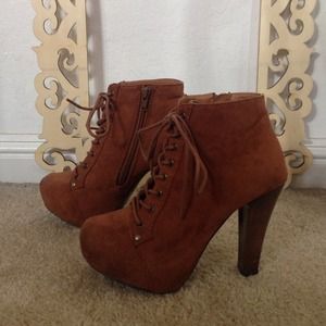 Suede dark tan booties
