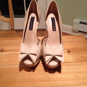 Steve Madden high heels. Size 9m only worn once.