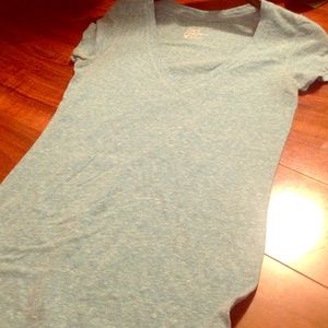 American Eagle v-neck t-shirt!