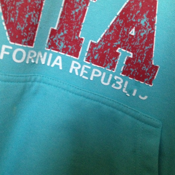 Light Blue California (Republic) Pullover☺ - Picture 2 of 2