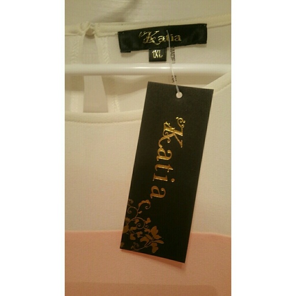 NWT Peach & Cream Top - Picture 2 of 2