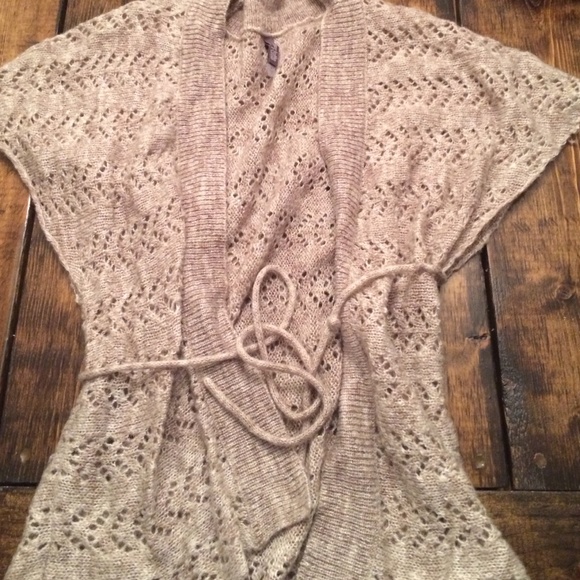 Sweater (s) short sleeve