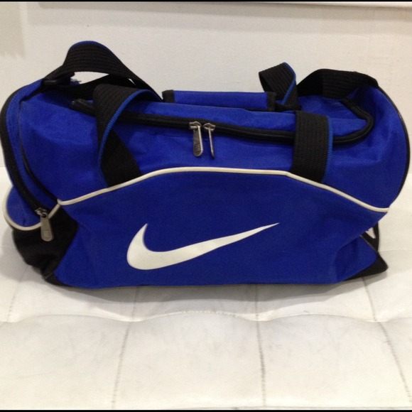 Nike Handbags - Nike Duffel Bag