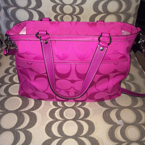 Coach Laura Signature Tote for the new Mom!!!! - Picture 2 of 3