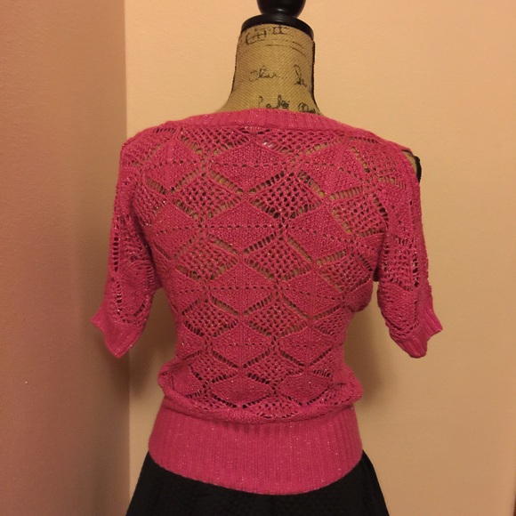 Pink top - Picture 3 of 3