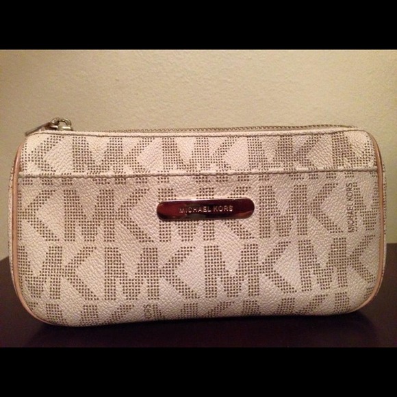 Michael Kors make up bag