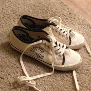 Tory burch sneakers - size 7