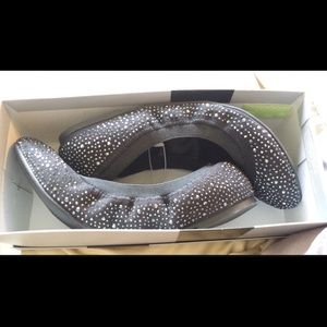 Stretchy target-brand flats. NWOT