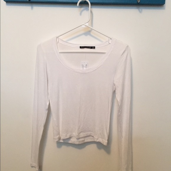 BUNDLED 🎉 NWT Brandy Melville crop - Picture 3 of 3