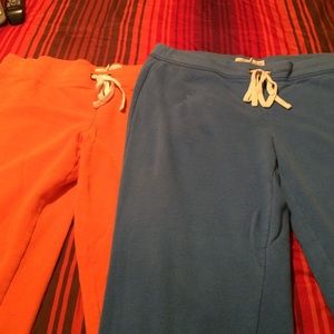 2 sweatpants capris