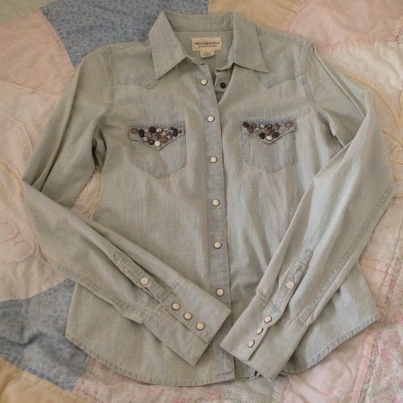 Top - Picture 2 of 4