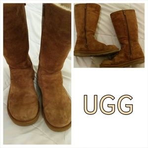 Tall UGGS in chestnut