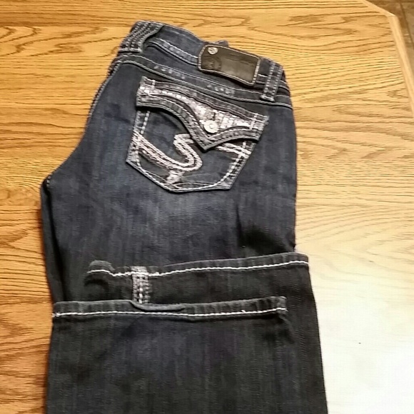 Silver Jean's - Picture 2 of 3