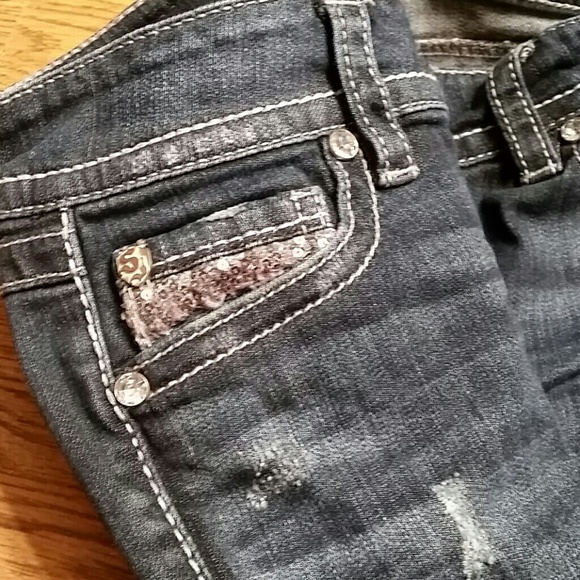 Silver Jean's - Picture 3 of 3