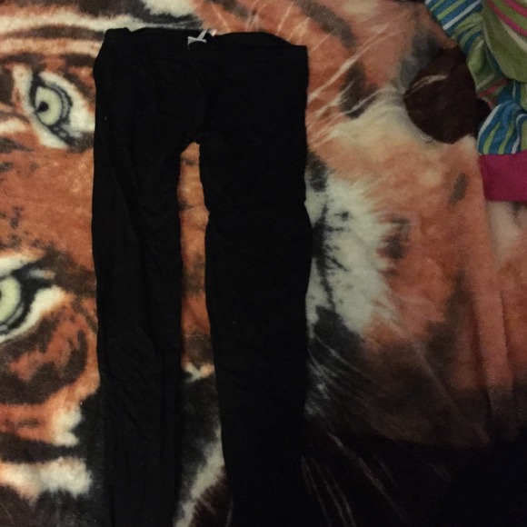 Black leggings