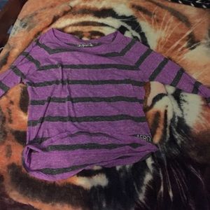 Super cute striped quarter sleeve shirt
